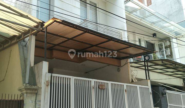 Rumah Lama LT 58m² di Jl Tanjung Duren Selatan Jakbar SHM 1