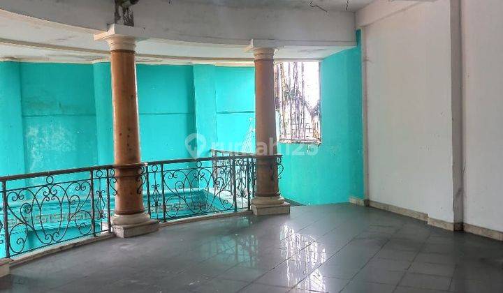 Rumah 3 Lantai Di Griya Loka Bsd Serpong Tangerang Selatan 2