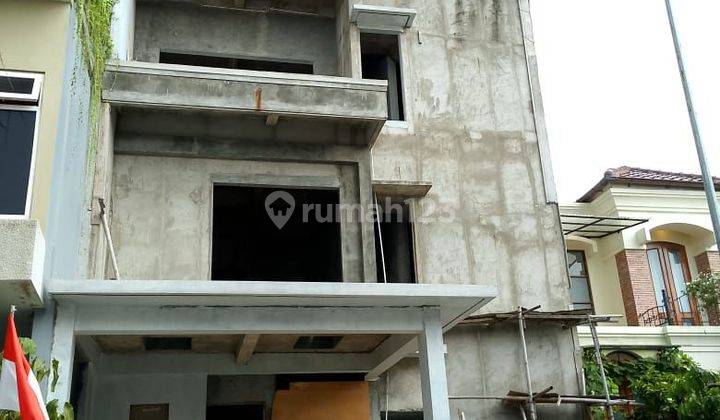 Bangunaun 70% 3lt Lt 162m² di Permata Mediterania Srengseng 2