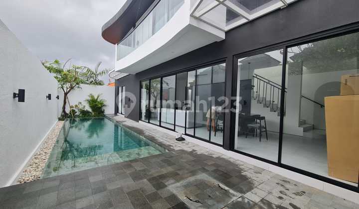 Stunning Modern Villa Tumbak Bayuh Stunning Modern Villa Tumbak Bayuh