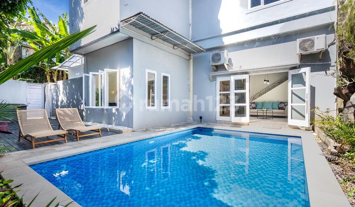 Villa Mewah di ByPass Garden Denpasar Villa Mewah di ByPass Garden Denpasar