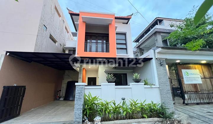 Rumah Minimalis Lantai 2 Di Tukad Bad