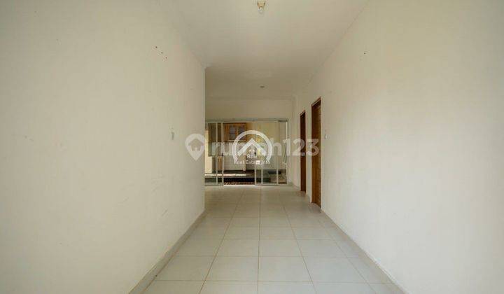 Three Bedroom House in Kampial Raya Near Jl Raya Dharmawangsa 2