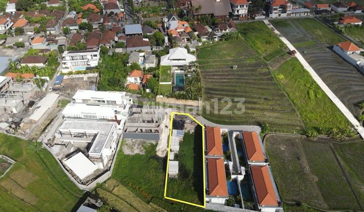 Freehold Plot For Sale In Padonan Canggu