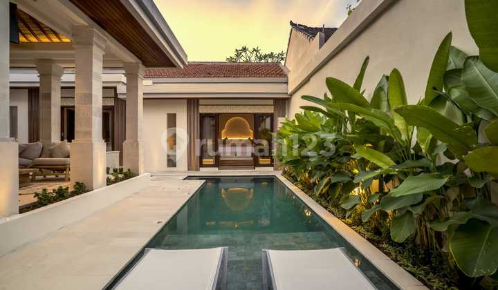 Tropical Modern Villa For Sale In Kerobokan