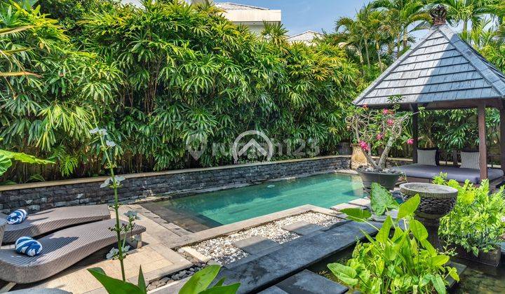 Villa Berlokasi di Area Seminyak Hanya 200 Meter Ke Pantai 1