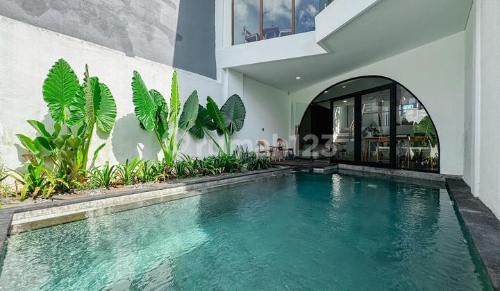 Cepaka Munggu Brand New 3BR Modern Villa 