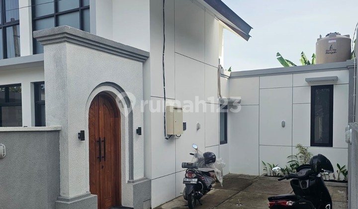 Dijual Villa Baru Lokasi Padonan Canggu 10 Menit ke Pantai Brawa