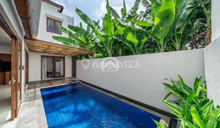 Spacious 4 Bedroom Villa For Sale In Kerobokan Residential Complex 2