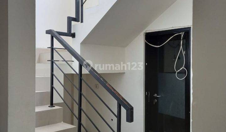 Dijual Ruko 3lantai Murah Sekali  3