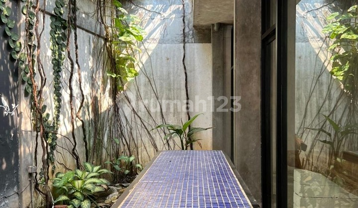  Rumah Cocok Untuk Kantor di Cilandak Barat 2