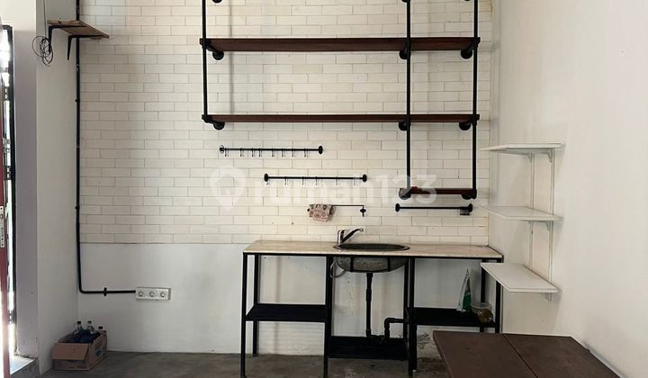 Rumah Cocok Untuk Kantor di Cilandak Barat