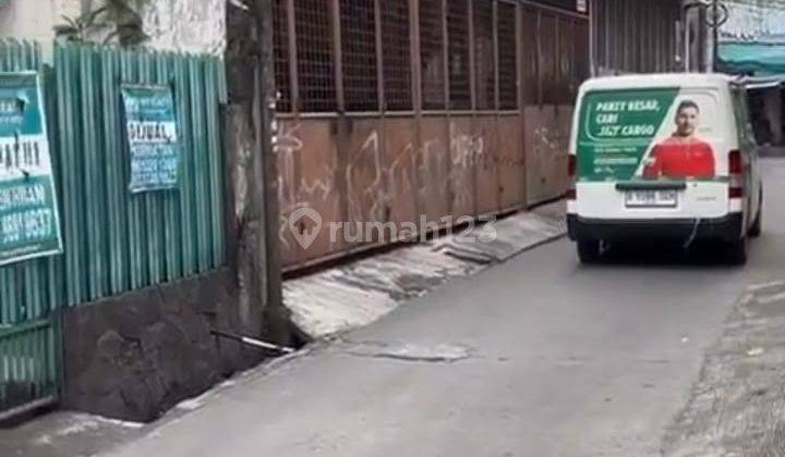 Dijual Rumah Daerah Jakarta Pusat 2 Lantai SHM Termurah 2