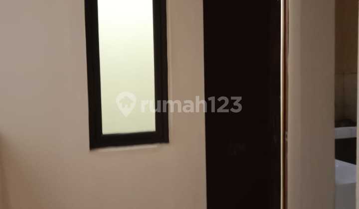 Dikontrakkan Rumah Di Alam Sutera Kirana 2