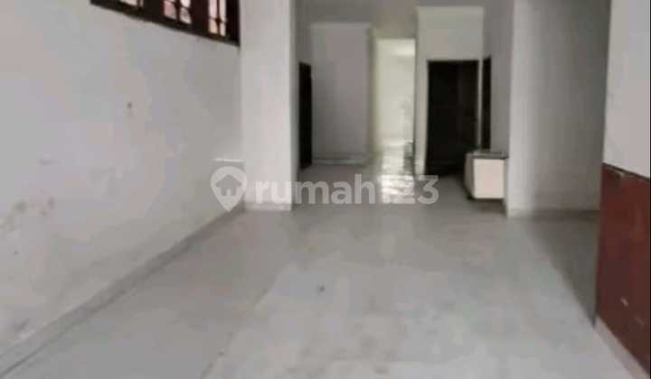 For Sale Ready-to-Occupy Flood-Free House in Sector 3 Bintaro Jaya 2