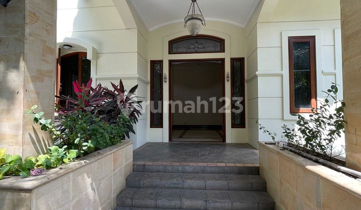 For Sale Furnished 3-Story House on Jl. Brawijaya Dharmawangsa, South Jakarta. 2