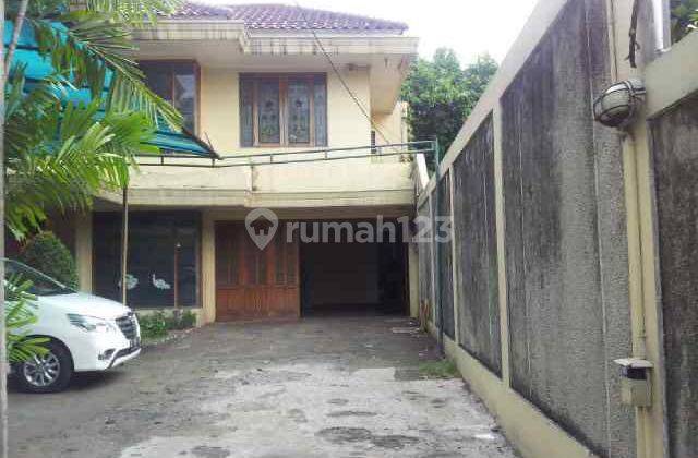 Pejaten Siaga Raya-Rumah Besar Luas Kolamrenang  1