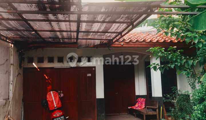 Menteng/pegangsaan: Affordable in the City Center, Menteng