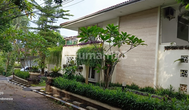 Rumah Bagus Dalam Cluster di Ampera