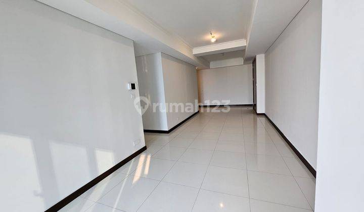 Apartement Casa Grande Phase 2 3 BR Semi Furnished Bagus Harga Murah 1