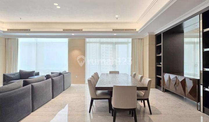 Apartement Botanica 3 BR 288sqm Semi Furnished Jual Cepat, Simprug Kebayoran Baru 2