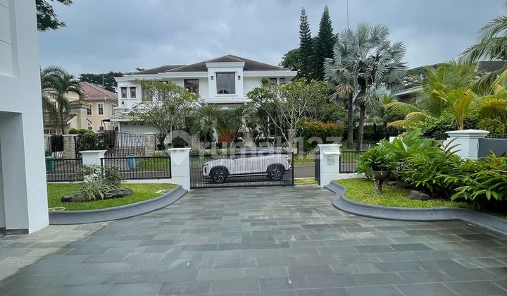 Rumah Modern American Classic Golf View Taman Golf Lippo Karawaci 2