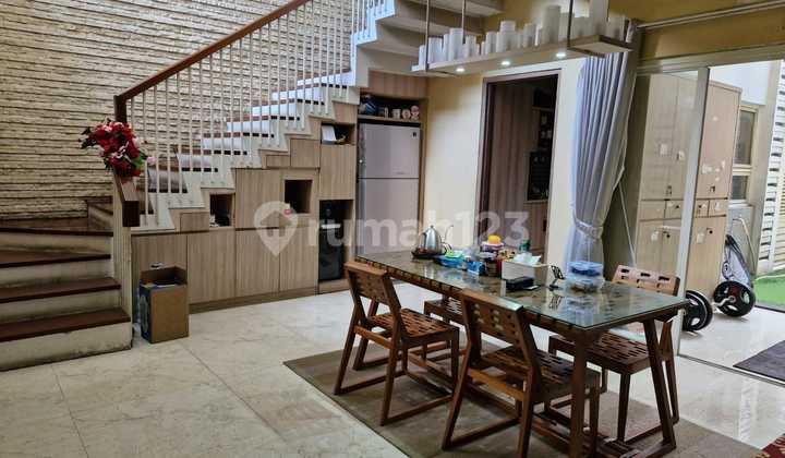 Jual Cepat BU Rumah Modern Tropical Tanah Besar Nusa Loka  BSD