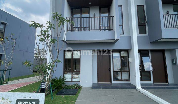 Rumah Modern Minimalis Strategis Paramount Petals Tangerang 2