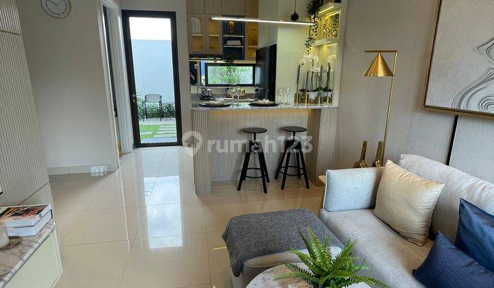 Rumah Modern Minimalis Strategis Paramount Petals Tangerang 2