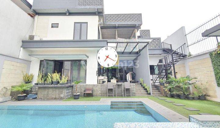 Rumah Modern Kolam Renang Full Furnished Duta Buntu Jakarta Barat 1