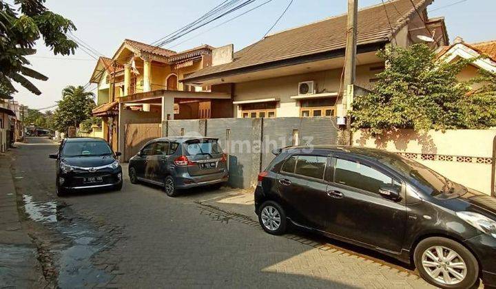 Jual Cepat Rumah Modern Terawat Halaman Luas Cipadu Tangerang 2