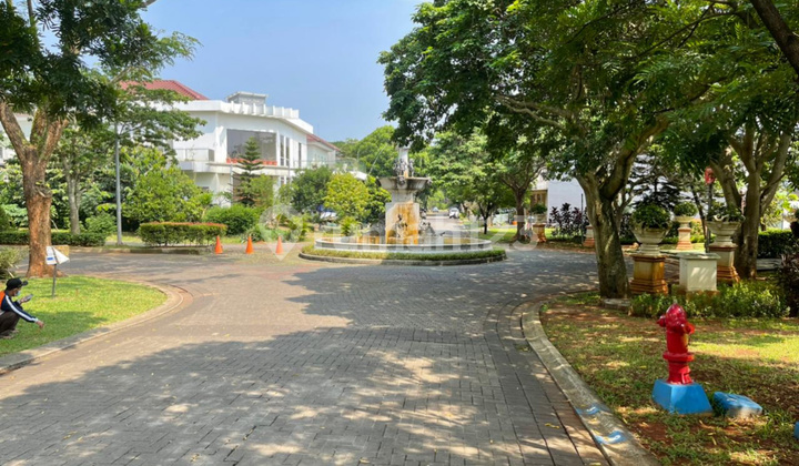 Corner Plot Square Front Park Facing North Foresta BSD