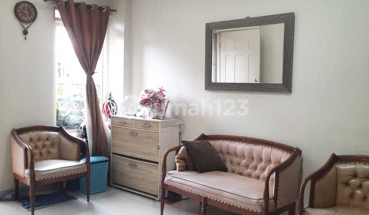 Sell Fully Renovated, Move-in Ready House in Taman Parahyangan, Lippo Karawaci 2