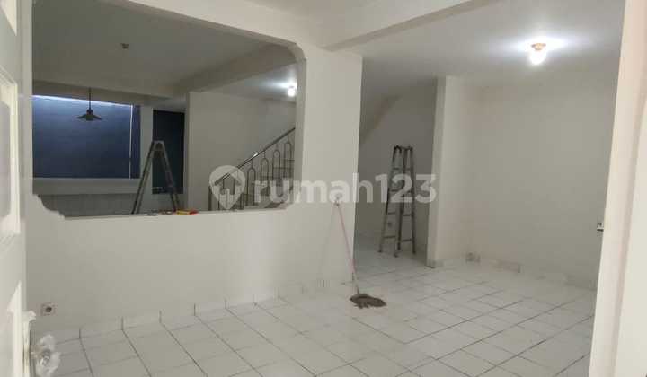 For Rent: Neat House Ready to Occupy in Villa Melati Mas Area, BSD 2