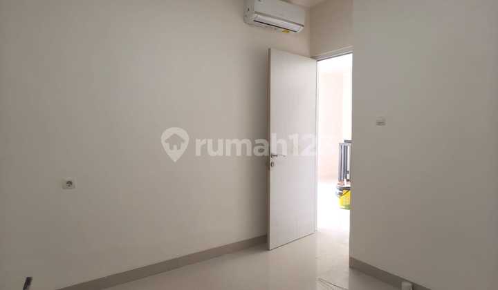 For Sale: Modern, Neat, Ready-to-Occupy House in Regency Melati Mas BSD 2