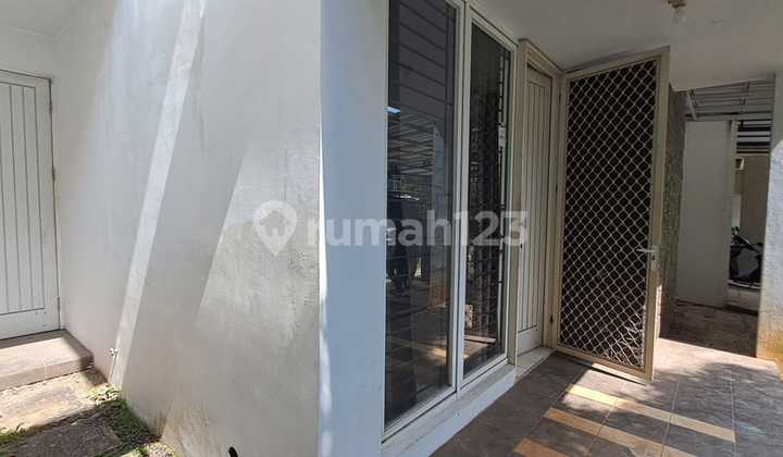 Ready-to-Occupy Large Garden House at De Latinos BSD, Costa Rica Cluster 2