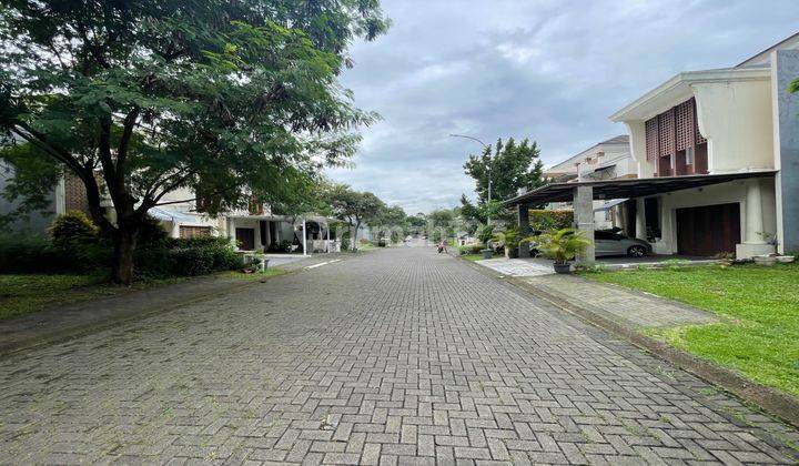 Tanah Kavling Hadap Selatan Samping Taman Greenwich Sheffield Bsd 2