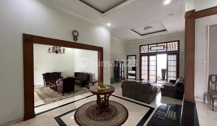 Rumah Mewah Gaya Villa Hitung Tanah Saja Bambu Apus Jakarta Timur 2