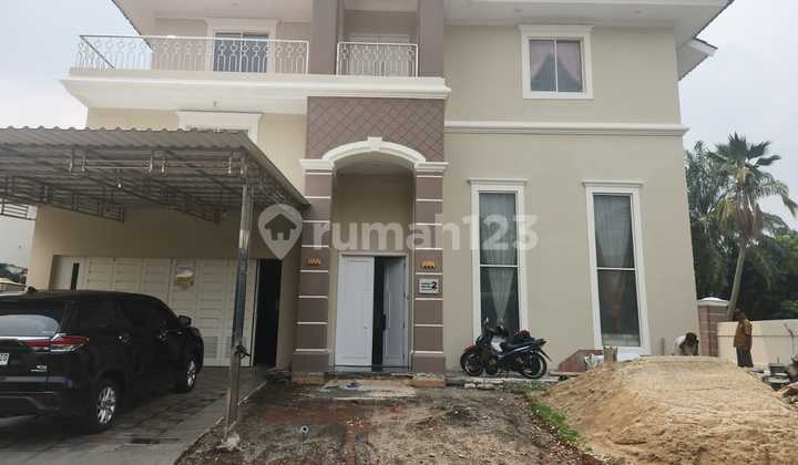 Jual Rumah Hoek 3 Lantai Kolam Renang Beverly Golf Lippo Karawaci Jual Rumah Hoek 3 Lantai Kolam Renang Beverly Golf Lippo Karawaci
