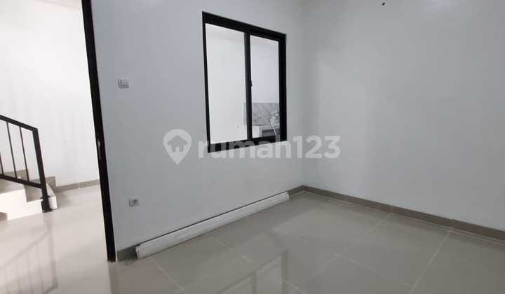 Rumah Modern Baru Siap Huni Prefer Cash Regency Melati Mas BSD 2