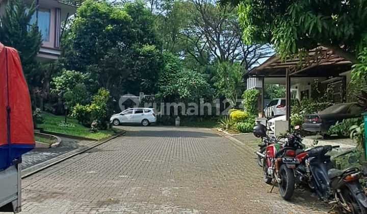 Modern House Large Garden Empty Ready to Live De Latinos BSD Area Modern House Large Garden Empty Ready to Live De Latinos BSD Area