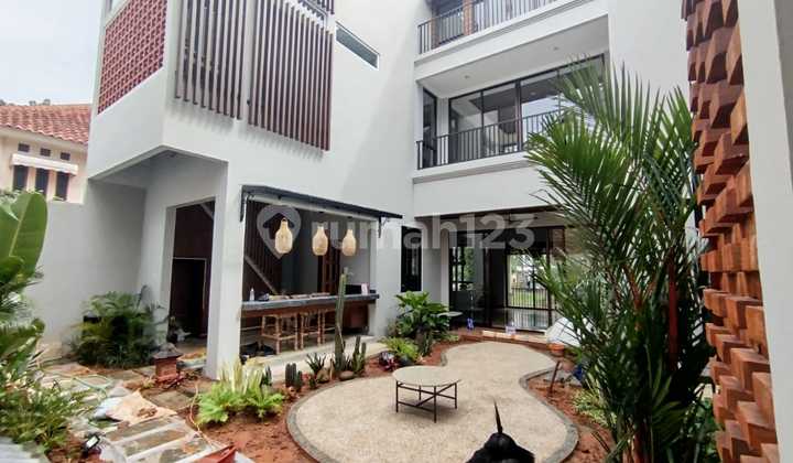 Rumah Villa Baru Kuldesak Dikelilingi Taman Asri Puspita Loka BSD Rumah Villa Baru Kuldesak Dikelilingi Taman Asri Puspita Loka BSD