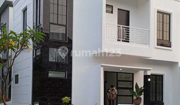 Rumah Baru New Posisi Hoek Siap Huni Kireina Park Nusa Loka BSD