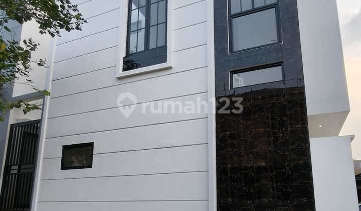 Rumah Baru Hoek Dekat Tol Siap Huni Gaya Modern Nusa Loka BSD 2