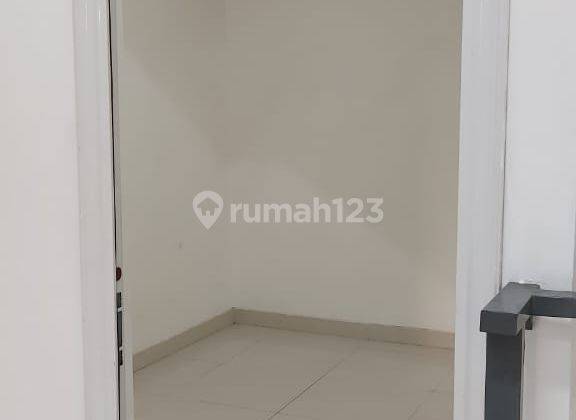 Ruko di Kramat Jaya Siap Pakai Hadap Jalan Utama Luas 6x17 102m2 Semper Jakarta Utara 4