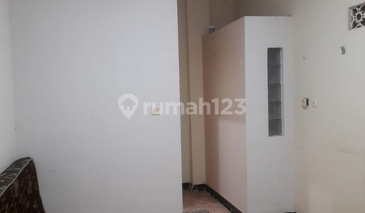 Dijual rumah +kostan+ kontrakan + ruang usaha full tersewa semua  2