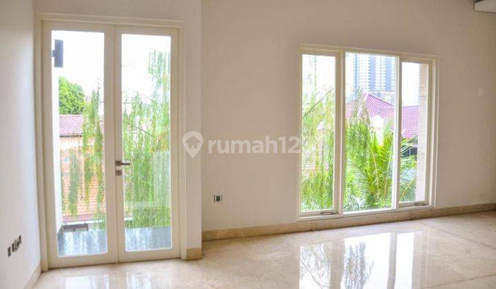 Dijual rumah bagus siap huni dekat mall Gandaria jakarta selatan 1