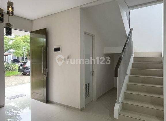 rumah  siap huni renovasi full sektor 9 discovery Bintaro 1