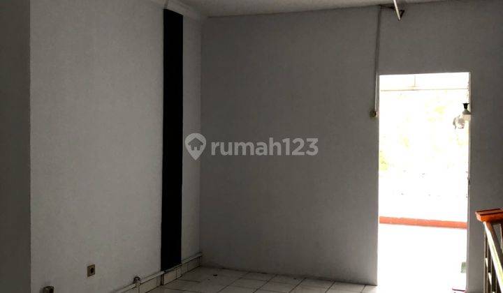 Dijual Cepat Ruko 2 Lantai Di Delta Mas Cikarang Di Jalan Utama 2