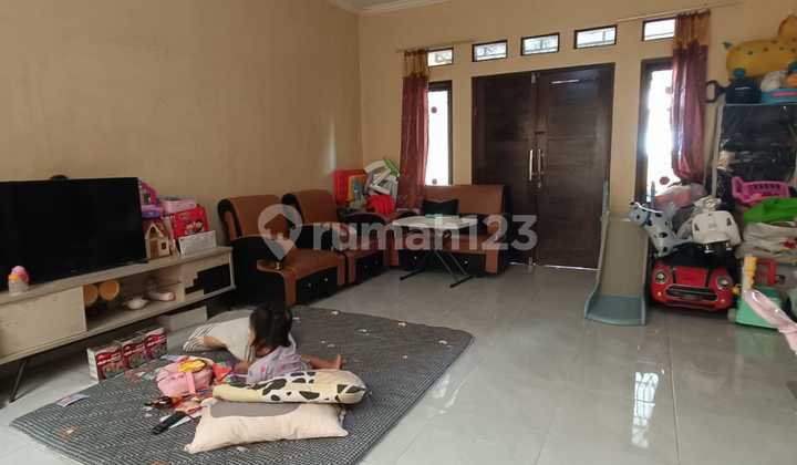 Near LRT Station House In Cikunir 2